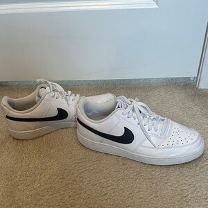 Nike Men's Classic White and Black Sneakers